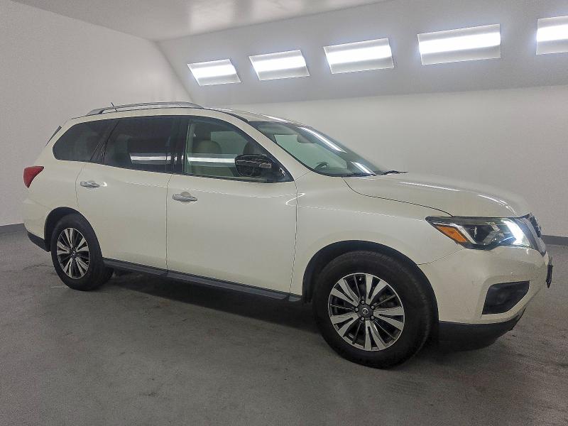 Фото 4 - NISSAN PATHFINDER