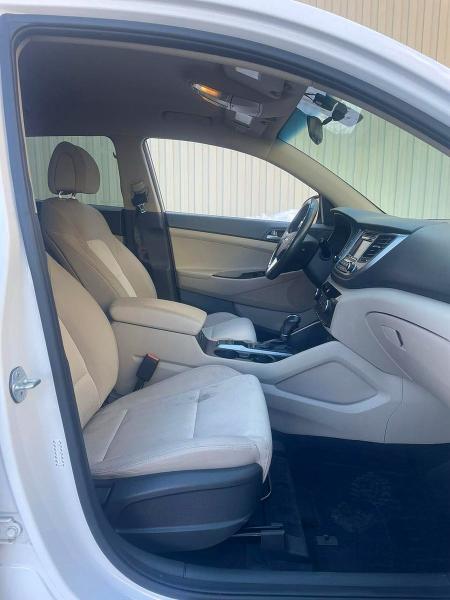 Фото 5 - HYUNDAI TUCSON