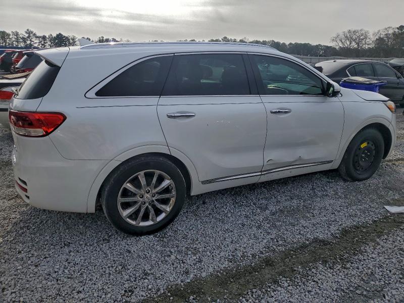 Фото 3 - KIA SORENTO