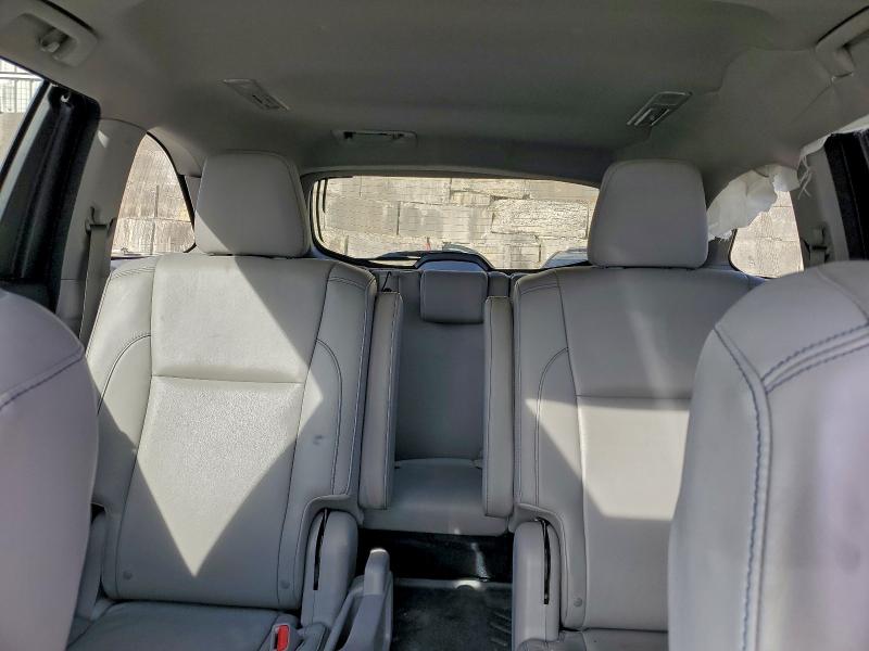 Фото 10 - TOYOTA HIGHLANDER