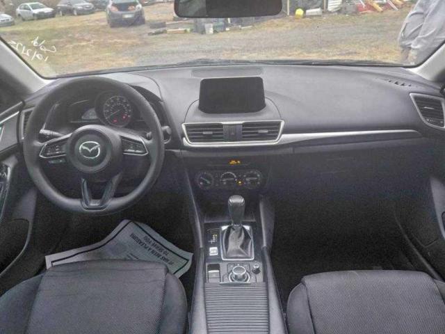 Фото 9 - MAZDA 3