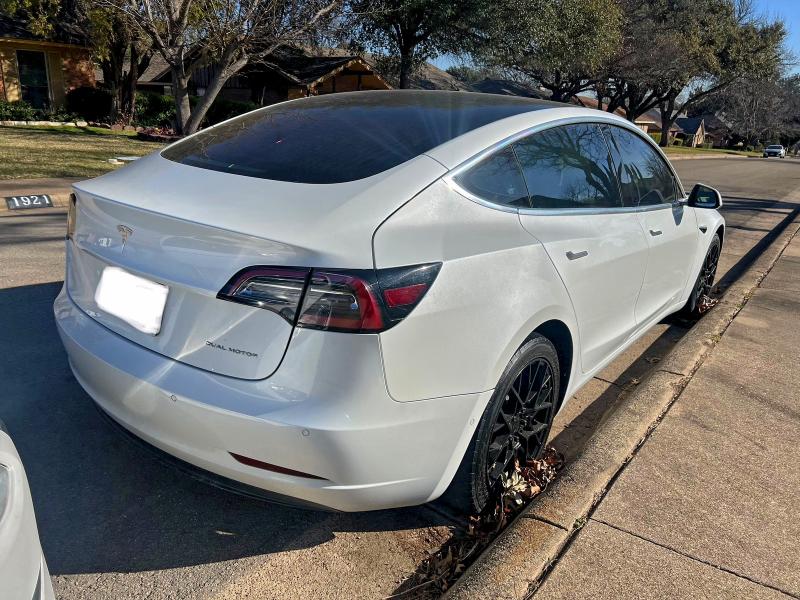 Фото 4 - TESLA MODEL 3