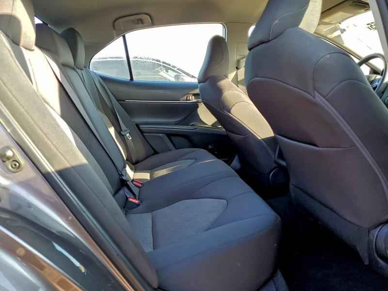 Фото 10 - TOYOTA CAMRY