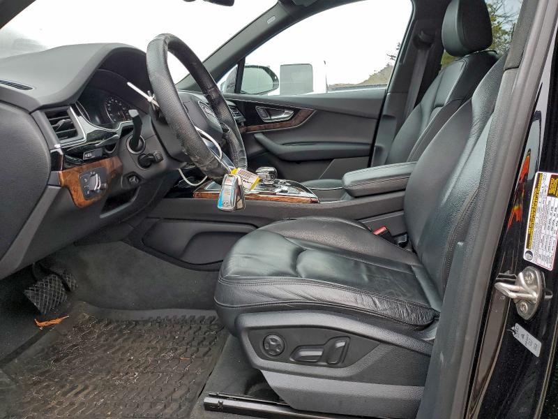 Фото 7 - AUDI Q7