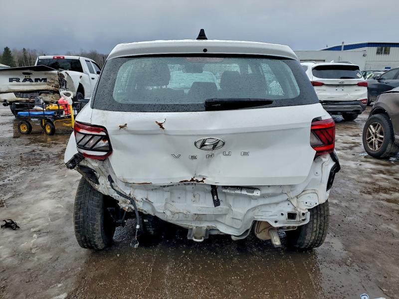 Фото 6 - HYUNDAI VENUE