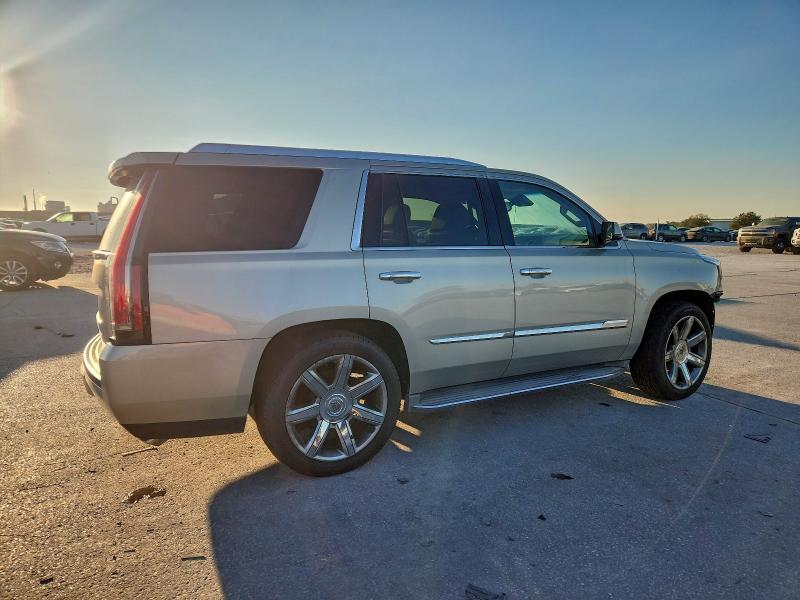 Фото 3 - CADILLAC ESCALADE
