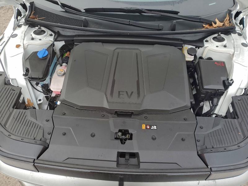 Фото 12 - HYUNDAI IONIQ