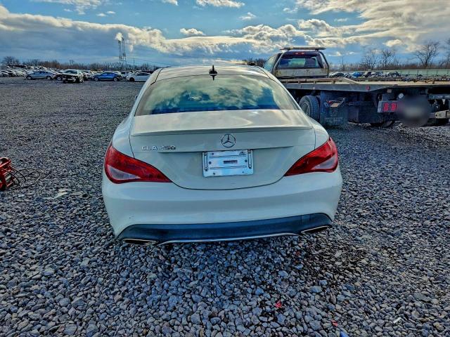 Фото 6 - MERCEDES-BENZ CLA-CLASS