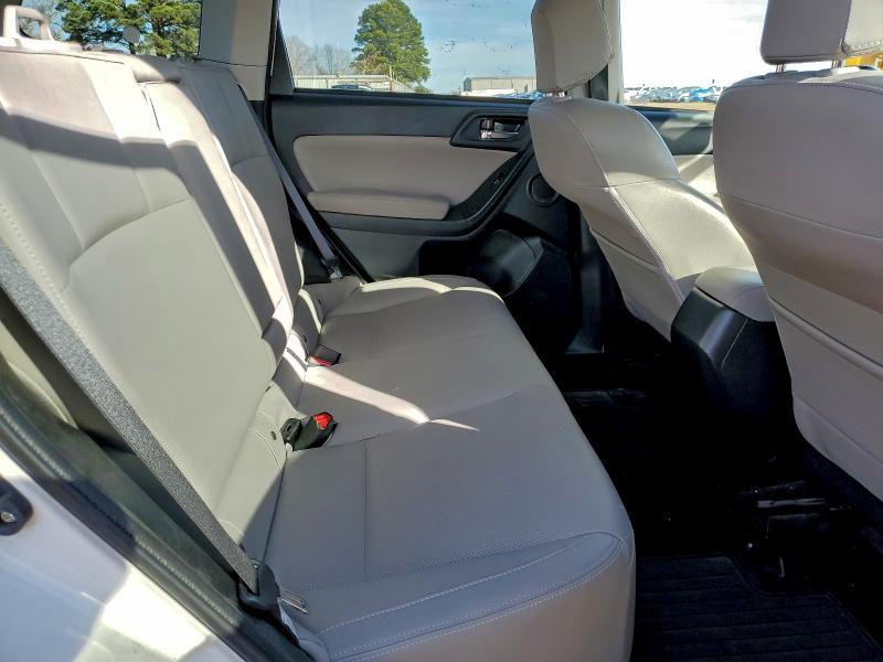 Фото 10 - SUBARU FORESTER