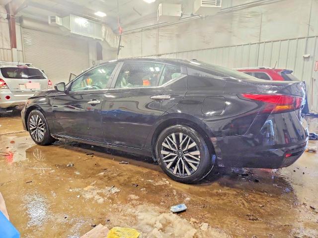 Фото 2 - NISSAN ALTIMA