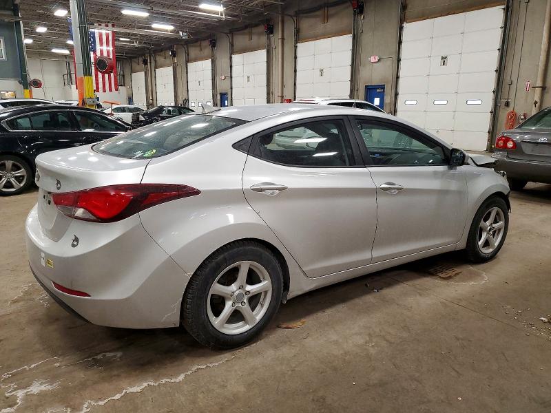 Фото 3 - HYUNDAI ELANTRA