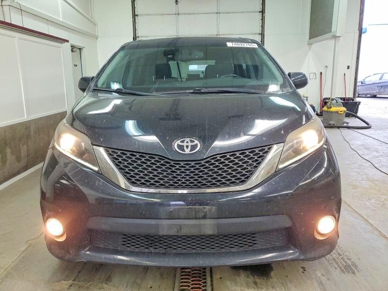 Фото 5 - TOYOTA SIENNA