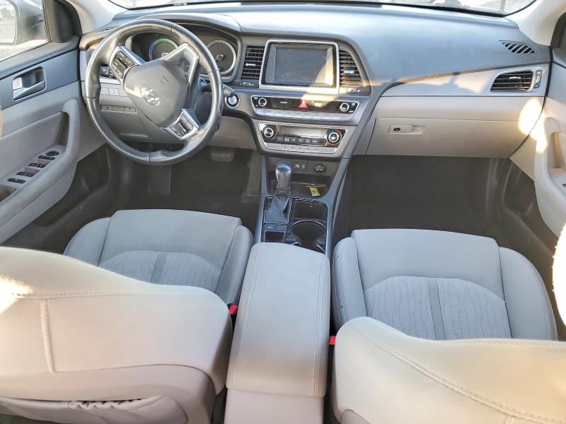 Фото 8 - HYUNDAI SONATA