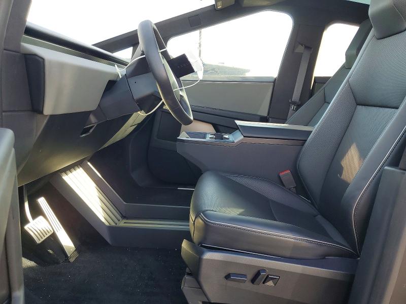 Фото 7 - TESLA CYBERTRUCK
