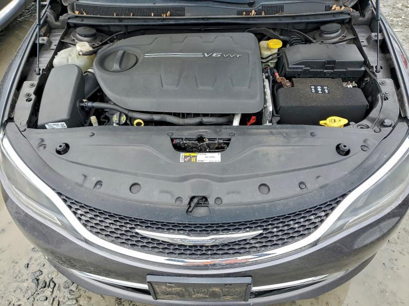 Фото 11 - CHRYSLER 200