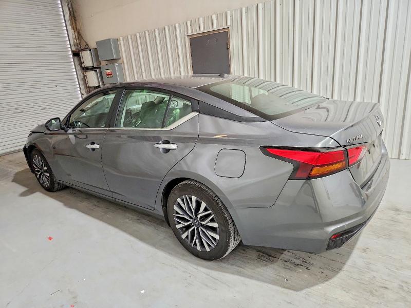 Фото 2 - NISSAN ALTIMA