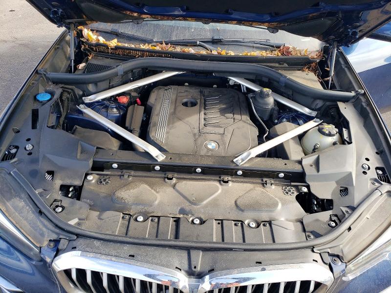 Фото 12 - BMW X5