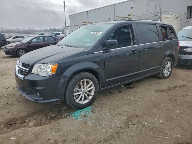 Фото 1 - DODGE CARAVAN