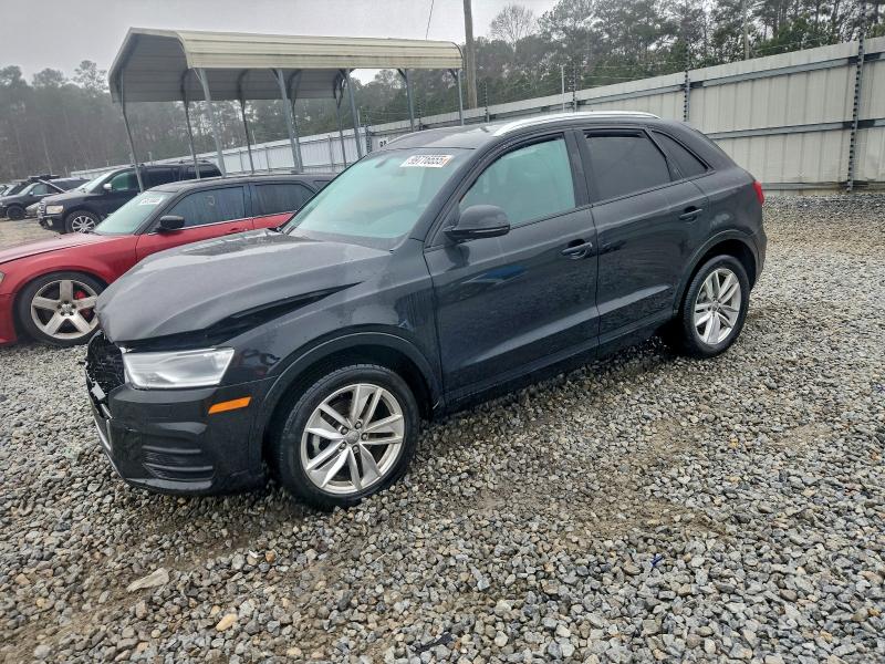 Фото 1 - AUDI Q3