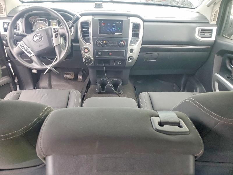 Фото 8 - NISSAN TITAN