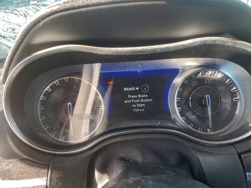 Фото 9 - CHRYSLER 300