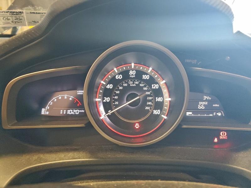 Фото 9 - MAZDA 3