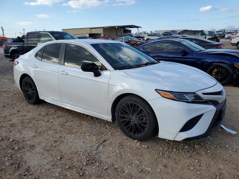 Фото 4 - TOYOTA CAMRY