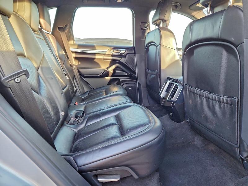 Фото 11 - PORSCHE CAYENNE