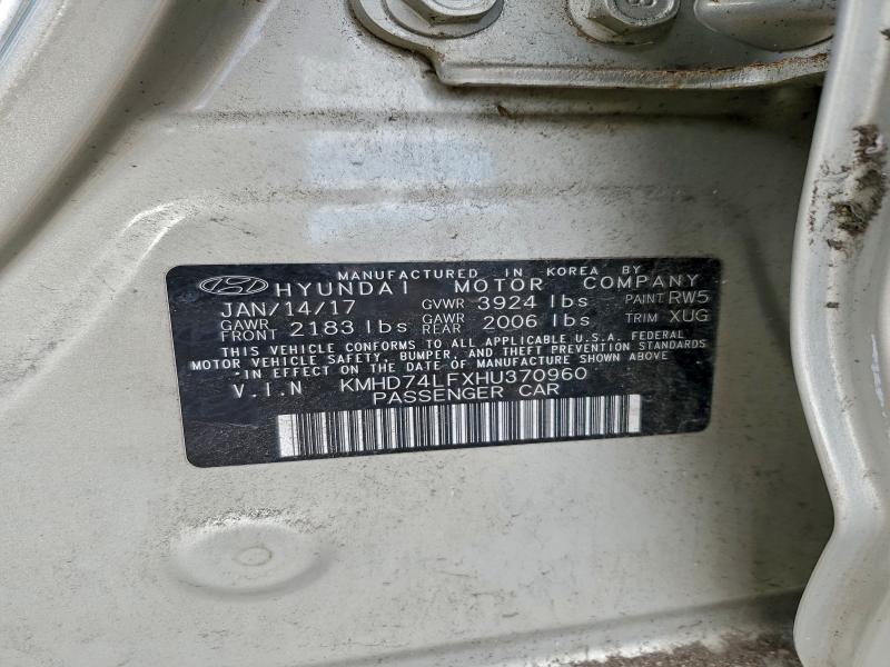 Фото 12 - HYUNDAI ELANTRA