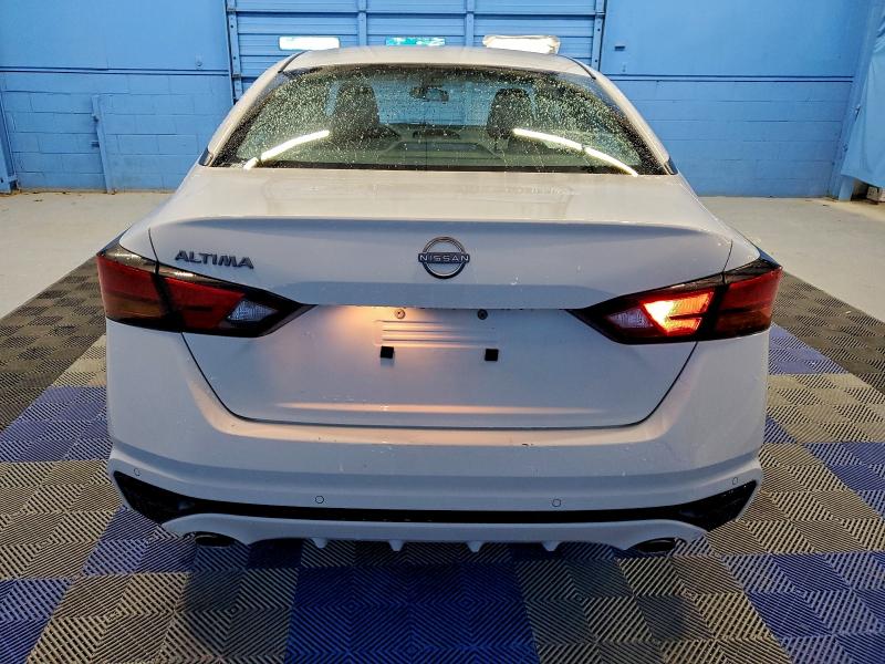 Фото 6 - NISSAN ALTIMA