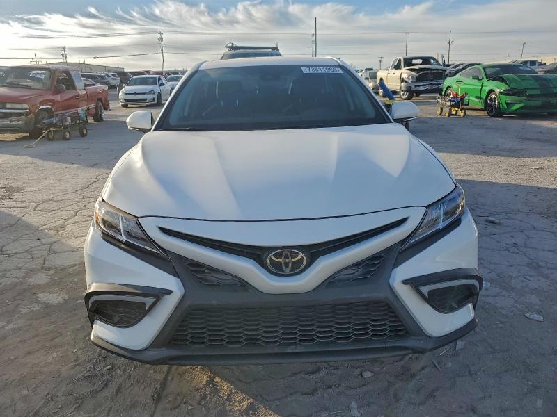 Фото 5 - TOYOTA CAMRY