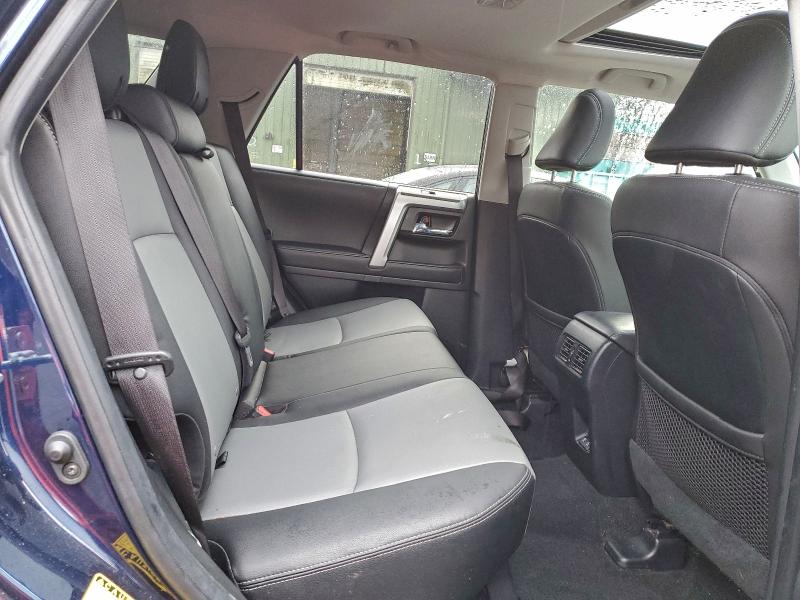 Фото 11 - TOYOTA 4RUNNER