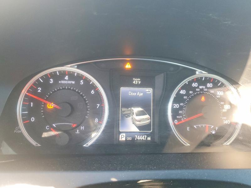 Фото 9 - TOYOTA CAMRY