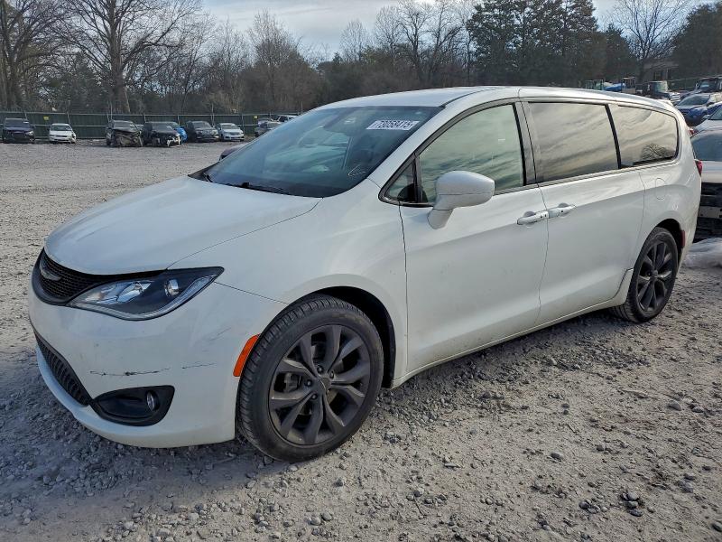 Фото 1 - CHRYSLER PACIFICA