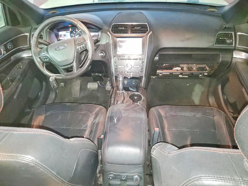 Фото 8 - FORD EXPLORER