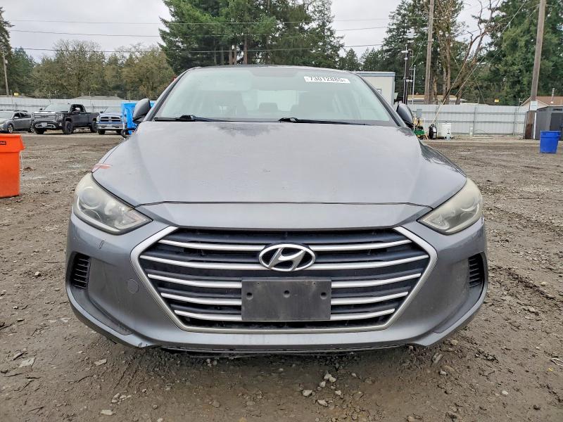 Фото 5 - HYUNDAI ELANTRA