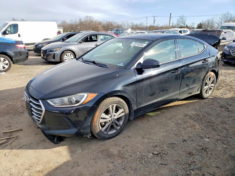 Фото 1 - HYUNDAI ELANTRA