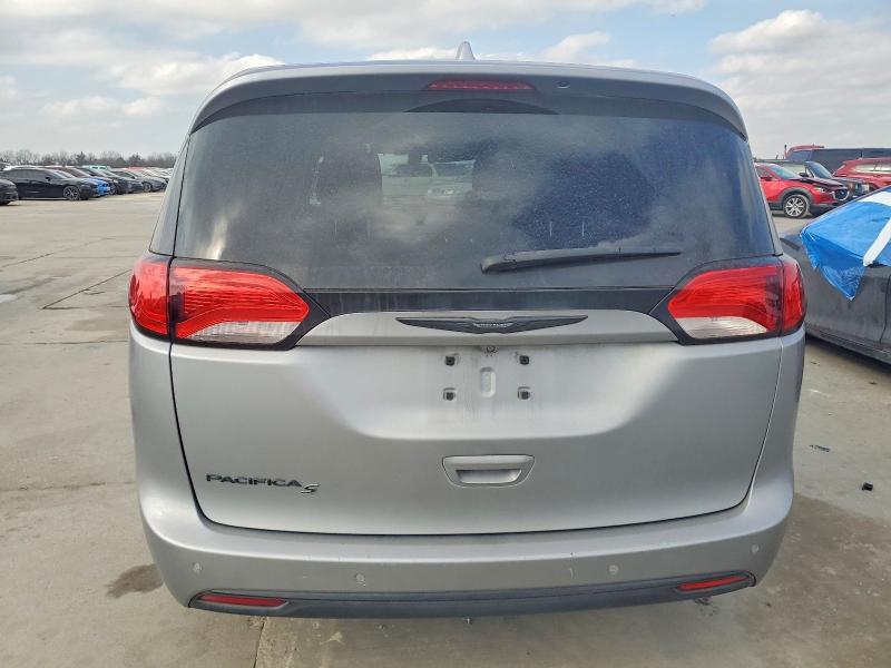 Фото 6 - CHRYSLER PACIFICA