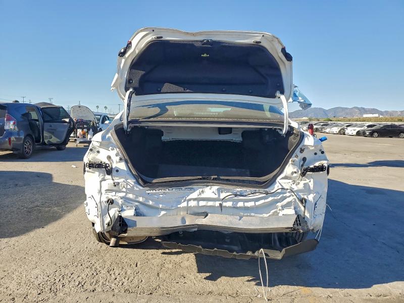 Фото 6 - TOYOTA CAMRY