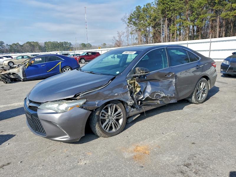 Фото 1 - TOYOTA CAMRY