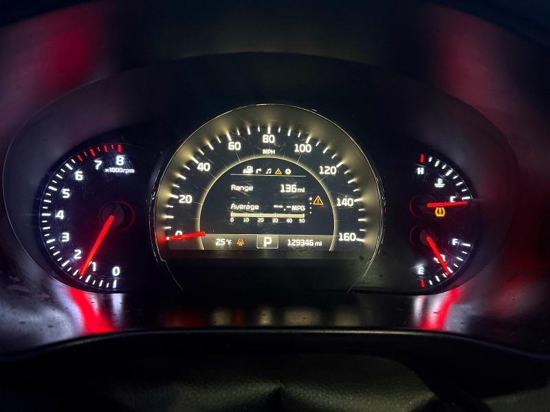 Фото 8 - KIA SORENTO