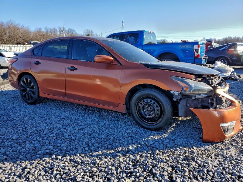 Фото 4 - NISSAN ALTIMA