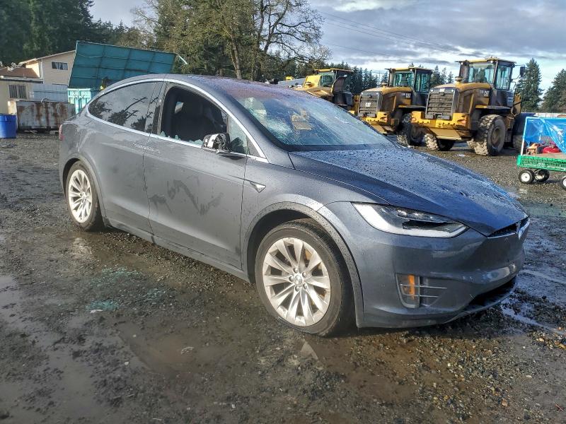 Фото 4 - TESLA MODEL X