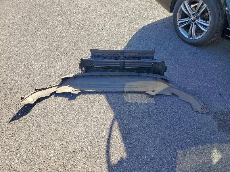 Фото 12 - VOLKSWAGEN JETTA