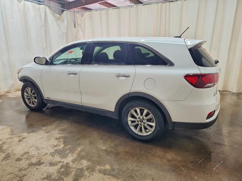 Фото 2 - KIA SORENTO