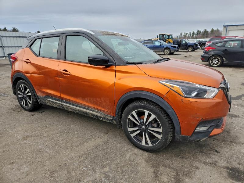 Фото 4 - NISSAN KICKS