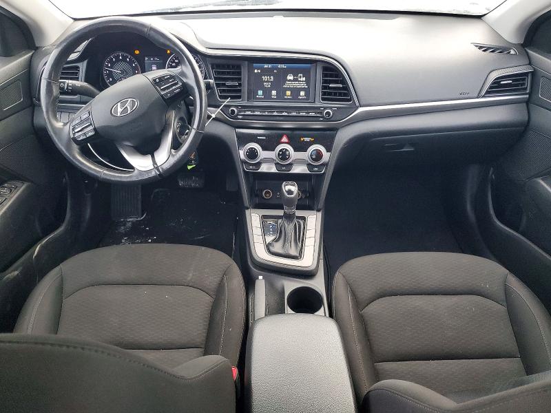 Фото 8 - HYUNDAI ELANTRA