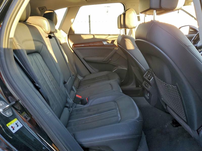 Фото 10 - AUDI Q5