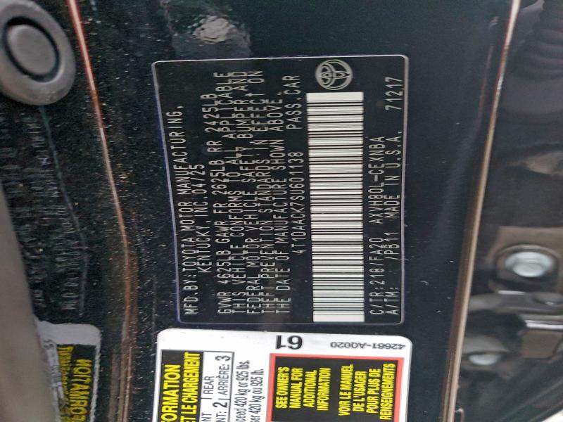 Фото 13 - TOYOTA CAMRY