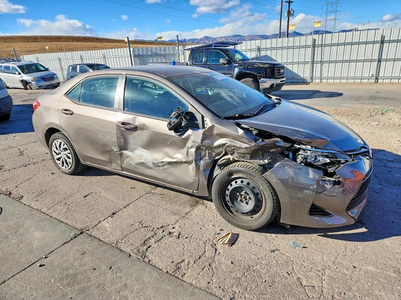 Фото 4 - TOYOTA COROLLA